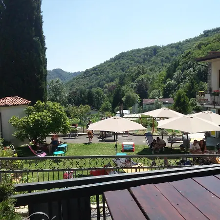 Bed & Breakfast Hostelin De La Comare