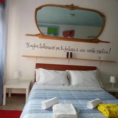 Hostelin De La Comare Bed & Breakfast *