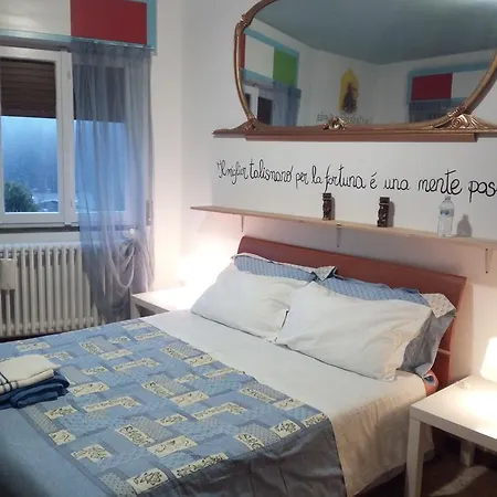 Hostelin De La Comare Bed & Breakfast *